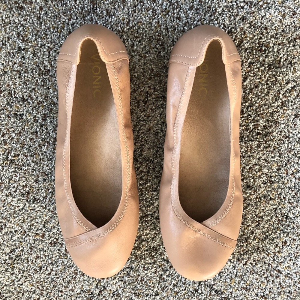 Ballet flats